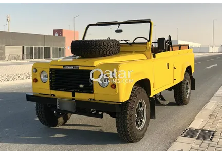 لاند روفر ديفيندر 110 1990